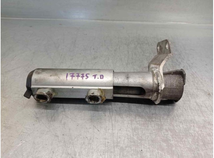 Replacement rear bumper reinforcement for Audi 80 (1991-...) OEM IAM reference 8A0807332A CESTA 38B