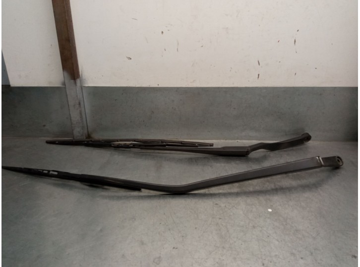 Recambio de brazo limpia delantero derecho para nissan murano i (z50) 3.5 4x4 referencia OEM IAM 28881CC00A 28886CC00A 