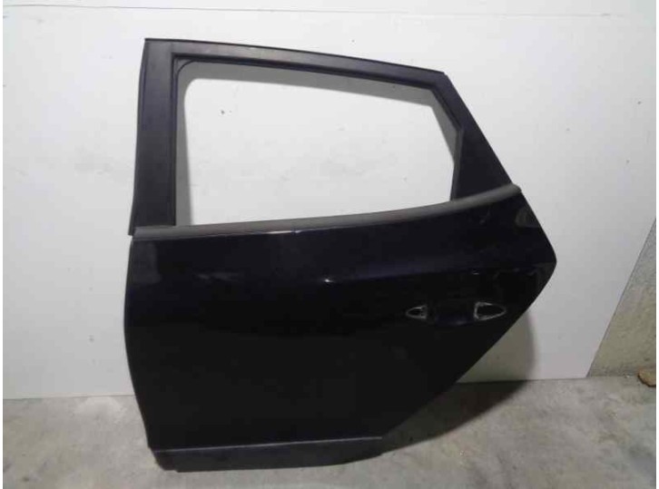 Recambio de puerta trasera izquierda para hyundai ix35 1.7 crdi cat referencia OEM IAM 770032Y011 NEGRA 5 PUERTAS