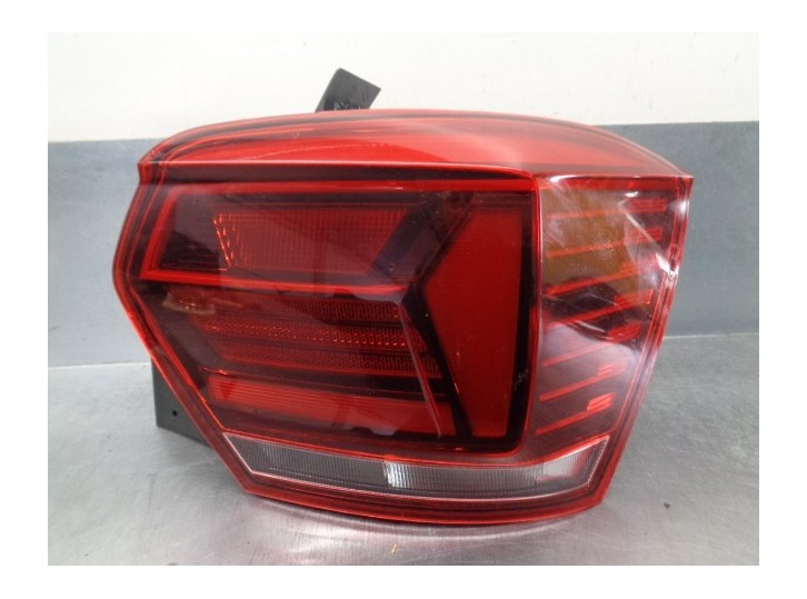 Recambio de piloto trasero derecho para volkswagen polo 1.6 tdi dpf referencia OEM IAM 2G0945096B 2G0945112 