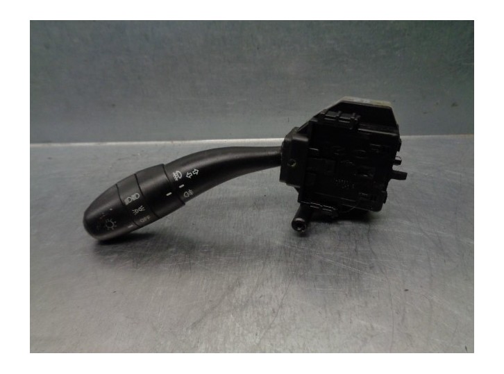 Recambio de mando luces para hyundai i30 1.4 cat referencia OEM IAM 934102L030 