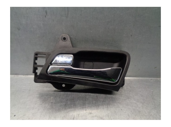 Recambio de maneta interior trasera izquierda para hyundai i30 1.4 cat referencia OEM IAM 83613FD000  