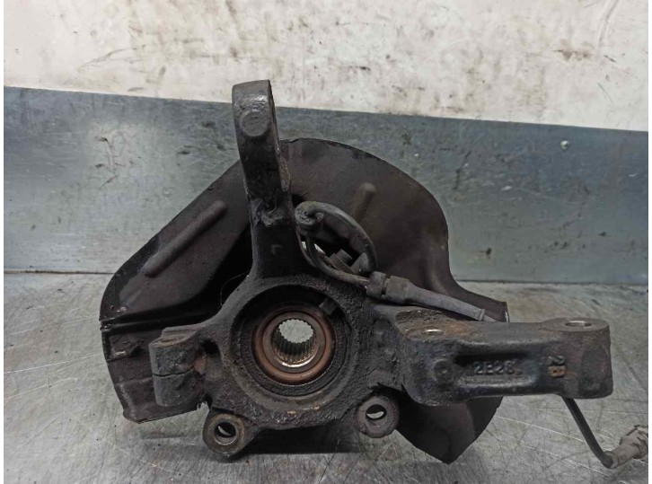 Recambio de mangueta delantera izquierda para lancia phedra (180) 2.2 jtd cat referencia OEM IAM 1332578080  