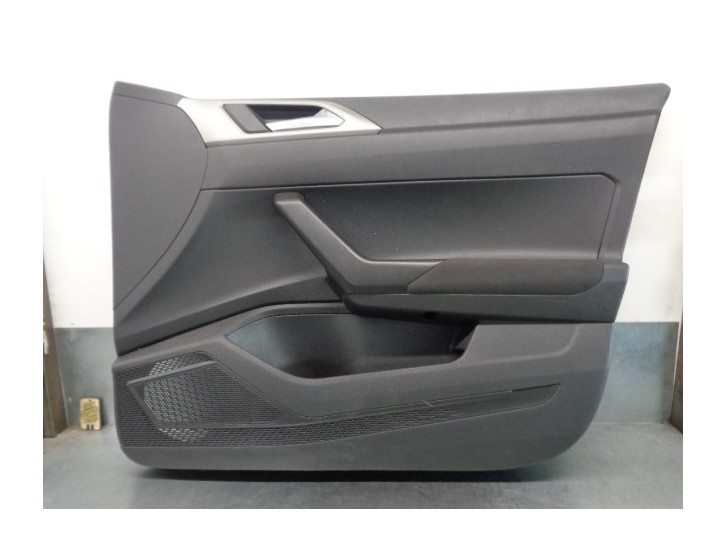 Recambio de guarnecido puerta delantera derecha para volkswagen polo 1.6 tdi dpf referencia OEM IAM 2G4867012AA  