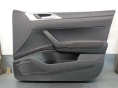 Recambio de guarnecido puerta delantera derecha para volkswagen polo 1.6 tdi dpf referencia OEM IAM 2G4867012AA  