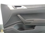Recambio de guarnecido puerta delantera derecha para volkswagen polo 1.6 tdi dpf referencia OEM IAM 2G4867012AA  