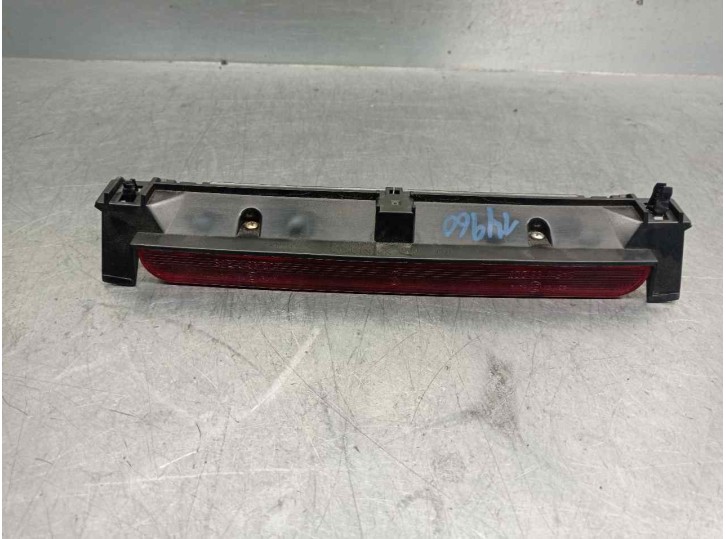 Recambio de luz central de freno para lancia phedra (180) 2.2 jtd cat referencia OEM IAM 1489380080  