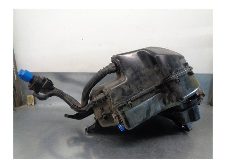 Recambio de deposito combustible para volkswagen polo 1.6 tdi dpf referencia OEM IAM 2Q0131877G 5Q01312969E 