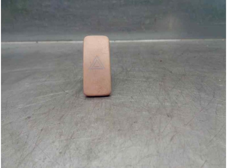 Recambio de warning para toyota auris 2.0 d-4d cat referencia OEM IAM 8433202130  