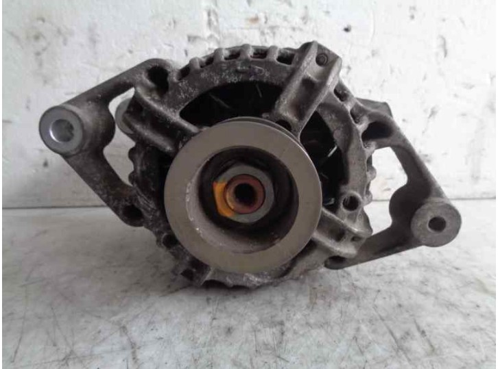 Recambio de alternador para opel astra g berlina 1.6 referencia OEM IAM 90561970 0124225002 BOSCH