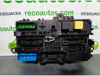 Recambio de caja reles / fusibles para opel astra h ber. 1.6 16v referencia OEM IAM 13145017 5DK00866930 HELLA
