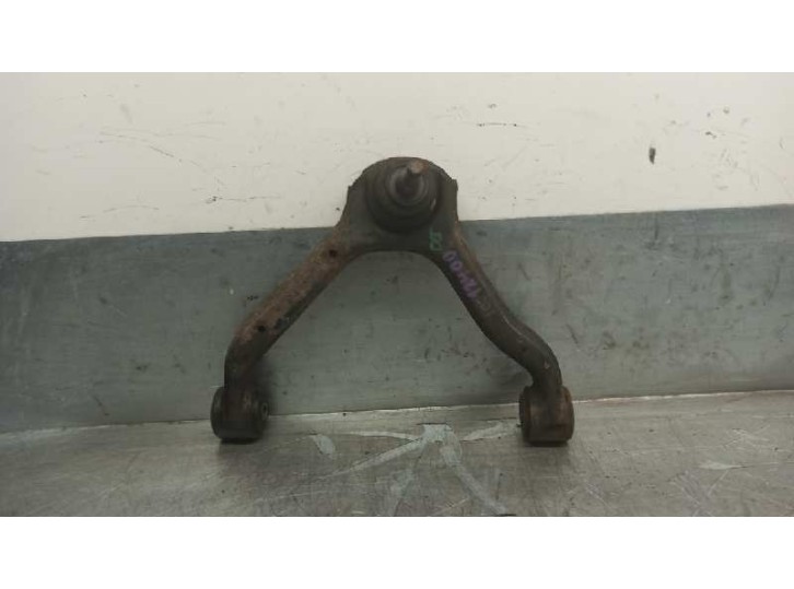 Recambio de brazo suspension superior delantero izquierdo para ssangyong rexton 2.7 turbodiesel cat referencia OEM IAM 44414080A