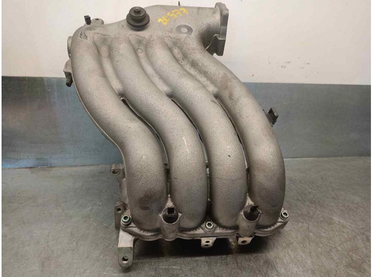 Recambio de colector admision para volkswagen golf iv berlina (1j1) 2.0 referencia OEM IAM 06A133223  