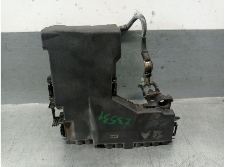 Recambio de caja reles / fusibles para citroën c4 lim. collection referencia OEM IAM 9665878380 