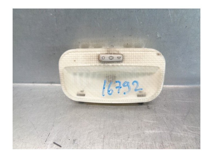 Recambio de luz interior para citroën jumpy 2.0 hdi fap referencia OEM IAM 9680717080 