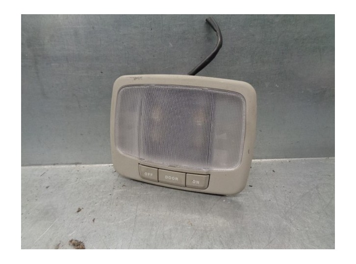 Recambio de luz interior para kia opirus 3.5 v6 cat referencia OEM IAM 928303F021NF TRASERA