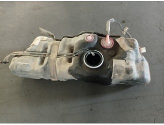 Recambio de deposito combustible para toyota land cruiser (j15) 2.8 turbodiesel cat referencia OEM IAM 771113541021  