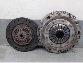 Recambio de kit embrague para volkswagen caddy furgón/kombi 2.0 tdi referencia OEM IAM 03L141016J 03L141032A LUK