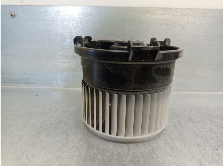 Recambio de motor calefaccion para toyota land cruiser (j15) 2.8 turbodiesel cat referencia OEM IAM 8710328111  