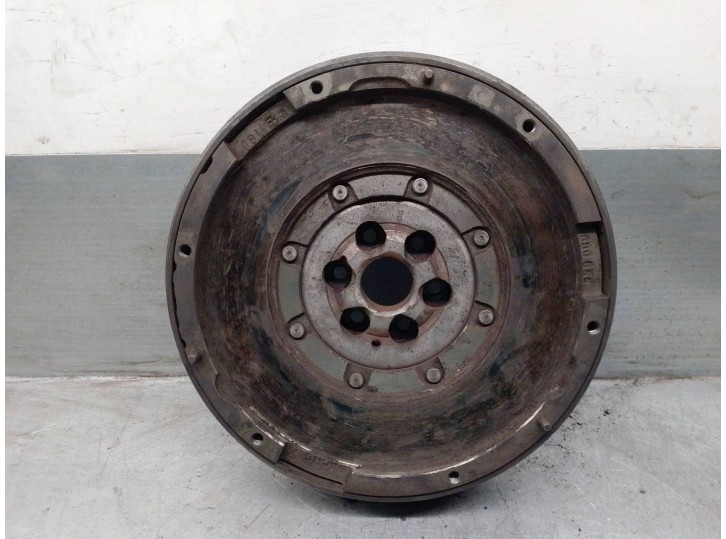 Replacement flywheel for Peugeot 508 Allure OEM IAM reference 9673707580 