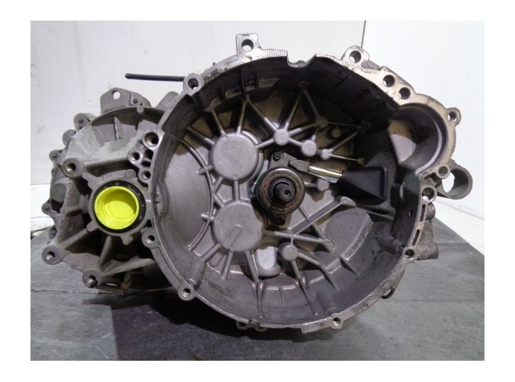 Recambio de caja cambios para volvo s40 berlina 2.0 turbo cat referencia OEM IAM P613582 T130045 4.00