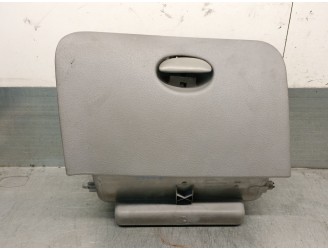 Recambio de guantera para citroën c3 1.4 referencia OEM IAM 9638006677 8214WC 