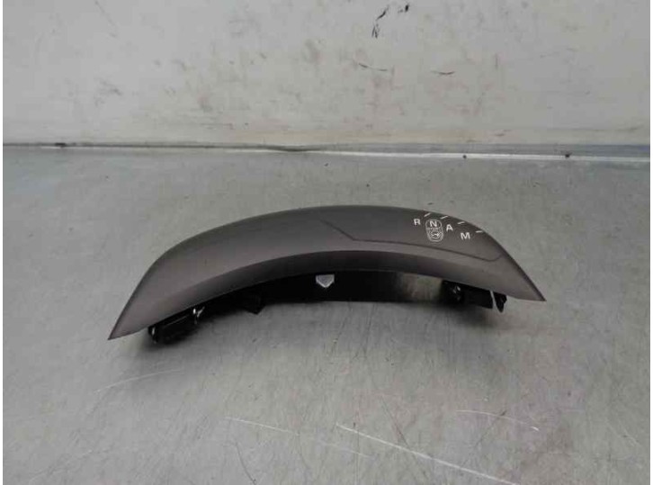 Recambio de guarnecidos palanca cambio para citroën c4 picasso 1.6 16v hdi fap referencia OEM IAM 9660065477 - 9661413377 