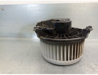 Recambio de motor calefaccion para toyota land cruiser (j15) 2.8 turbodiesel cat referencia OEM IAM 8710360400  