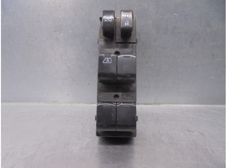 Recambio de mando elevalunas delantero izquierdo para subaru xv 2.0 cat referencia OEM IAM 83071FJ031  