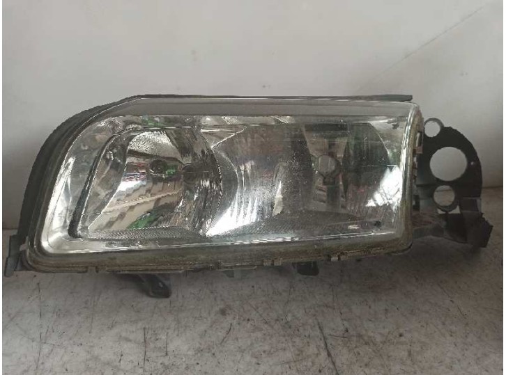 Replacement left headlight for Volvo S80 Sedan 2.5 Turbodiesel OEM IAM reference 8620662 89005046 4 DOORS