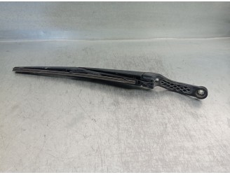 Recambio de brazo limpia trasero para toyota land cruiser (j15) 2.8 turbodiesel cat referencia OEM IAM 8524160151  