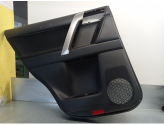 Recambio de guarnecido puerta trasera izquierda para toyota land cruiser (j15) 2.8 turbodiesel cat referencia OEM IAM 67776X1M03