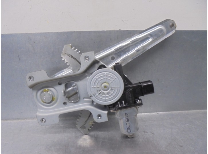 Recambio de elevalunas trasero izquierdo para subaru xv 2.0 cat referencia OEM IAM 61188KG010 2 PINES 5 PUERTAS