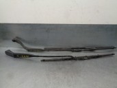 Recambio de brazo limpia delantero derecho para nissan primera berl./familiar (p10/w10) 2.0 16v cat referencia OEM IAM 