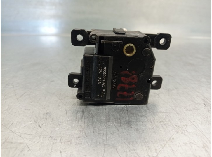 Recambio de motor calefaccion para toyota land cruiser (j15) 2.8 turbodiesel cat referencia OEM IAM 0638000920  DENSO