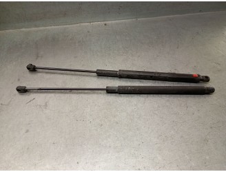 Recambio de amortiguadores maletero / porton para mercedes-benz clase m (w164) 5.0 v8 24v cat referencia OEM IAM A1647400145 A16