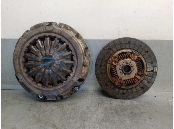 Recambio de kit embrague para toyota auris 1.4 turbodiesel cat referencia OEM IAM 3121012291 3121012291 