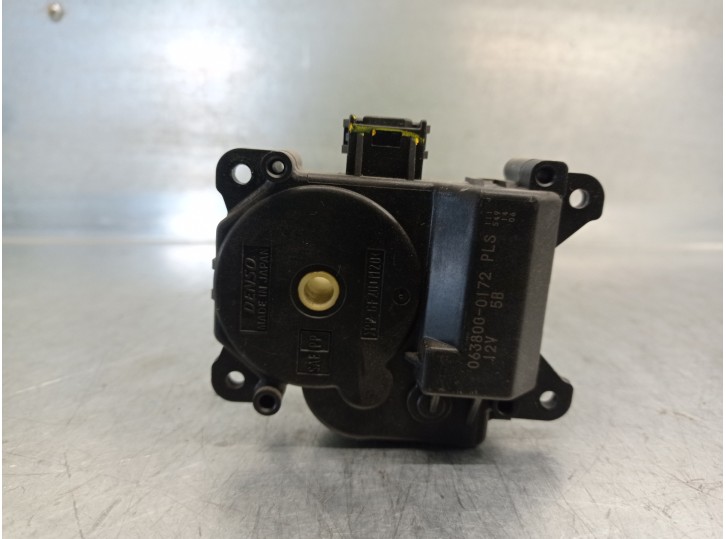 Recambio de motor calefaccion para toyota land cruiser (j15) 2.8 turbodiesel cat referencia OEM IAM 0638000172  