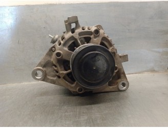 Recambio de alternador para toyota land cruiser (j15) 2.8 turbodiesel cat referencia OEM IAM 2706011180 1042113950 DENSO