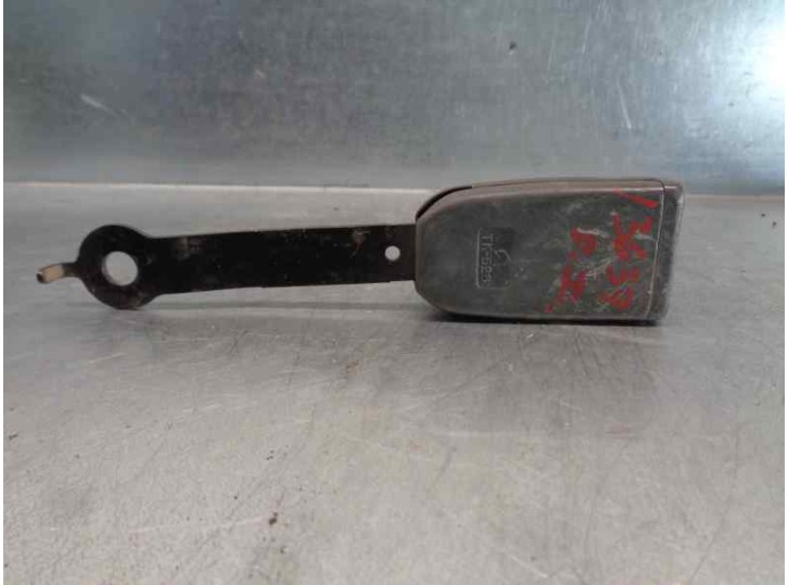 Recambio de enganche cinturon para mitsubishi montero (v20/v40) 2.5 turbodiesel referencia OEM IAM   