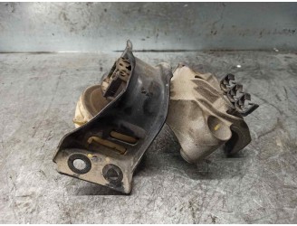 Recambio de soporte motor derecho para dacia dokker 1.5 dci diesel fap cat referencia OEM IAM 112845638R  