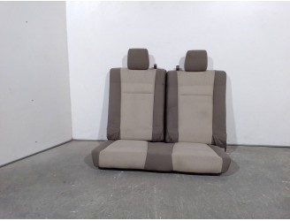 Recambio de asientos traseros para dodge journey 2.0 16v crd cat referencia OEM IAM 68042 327AA TELA BEIGE Y MARRON 5 PUERTAS