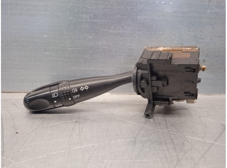 Recambio de mando luces para toyota corolla (e12) 2.0 turbodiesel cat referencia OEM IAM 173681  