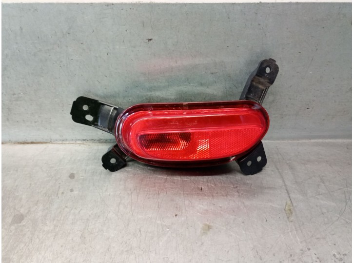 Recambio de faro antiniebla trasero derecho para mg mg zs suv (azs1) 1.5 vti referencia OEM IAM A33005R0100  