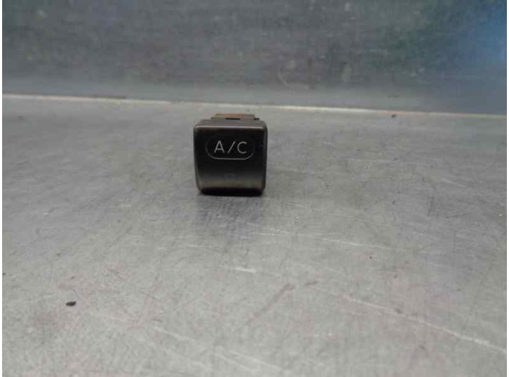 Recambio de mando para peugeot expert kasten 2.0 hdi referencia OEM IAM 