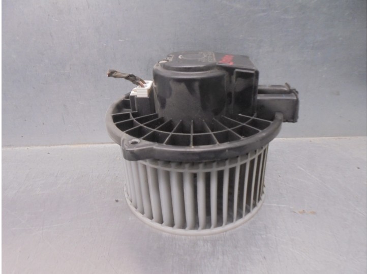 Recambio de motor calefaccion para subaru xv 2.0 cat referencia OEM IAM 72223FJ000 8727006060 DENSO