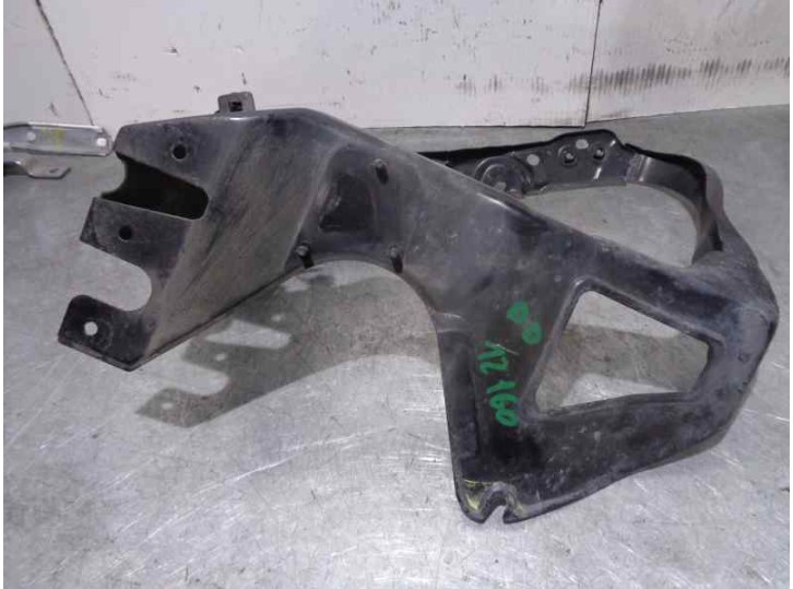 Recambio de soporte faro derecho para mercedes-benz clase s (w220) berlina 5.0 v8 24v cat referencia OEM IAM 