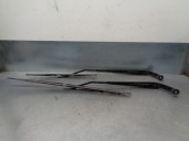 Replacement front right wiper arm for Toyota Corolla (E12) 2.0 turbodiesel CAT OEM IAM reference 
