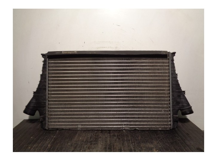 Recambio de intercooler para saab 9-3 berlina 1.9 tid cat referencia OEM IAM 12765753 989327B VALEO