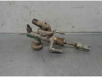 Recambio de bomba embrague para nissan x-trail (t30) 2.2 dci diesel cat referencia OEM IAM 306105M067  